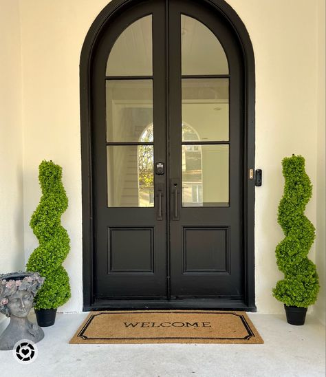 Boxwood plant, front door, doormat, outdoor planter, bust planter Follow my shop @attaleigh_ross on the @shop.LTK app to shop this post and get my exclusive app-only content! #liketkit #LTKFind #LTKstyletip #LTKhome @shop.ltk https://liketk.it/41OjO Faux Boxwood Planter Front Porch, Topiary Front Door, Bust Planter, Front Door Plants, Front Door Planters, Front Porch Plants, Boxwood Plant, Front Door Styles, Porch Plants