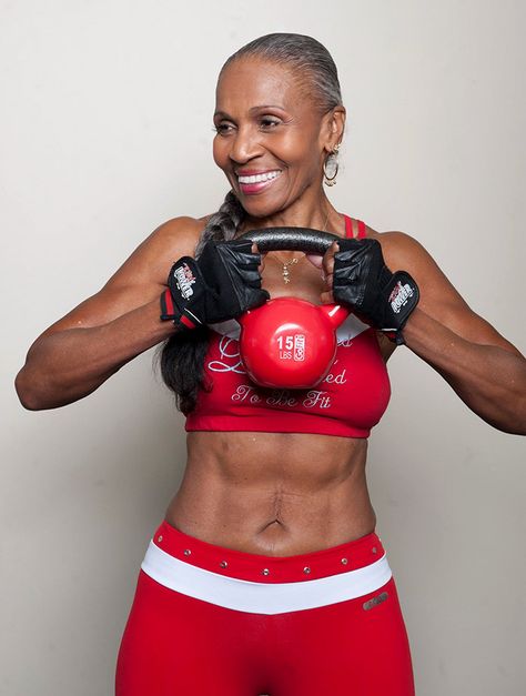 Ernestine Shepherd, Alpha Motivation, Old Bodybuilder, Belly Dancing Classes, Body Builders, Eat Fresh, Body Fitness, Body Builder, Aging Gracefully