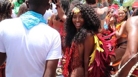 SHANEICE CRYSTAL on Instagram: “BARBADOS RECAP!! 🇧🇧 Ya’ll I had so much fun on this trip shout out to @bluisles @thebtmi for this awesome trip! Part 1 & 2 are now live on…” Shaneice Crystal, Barbados, Shout Out, Hair Wrap, Crystals, Hair Styles, Hair, Travel, On Instagram