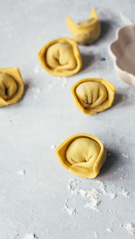 Dumpling Dough Recipe, How To Fold Wontons, Bert Grimm Heart, Veggie Dumplings, Chinese Currency, Vegetarian Dumpling, Dumpling Dough, Ground Turmeric, Wonton Wrappers