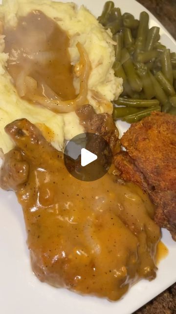 Destiny symone on Instagram: "Smothered pork chops or plain fried? 🤔" Smothered Pork Chops Videos, Southern Fried Pork Chop Recipes, Smothered Pork Chops Stove Top, Fried Smothered Pork Chops, Smothered Pork Chops Skillet, Smothered Fried Chicken, Bone In Pork Chop Recipe, Pork Chop Dinner Ideas, Pork Chops Smothered