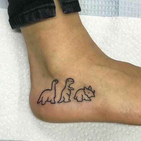 Rawr Tattoo, Velociraptor Tattoo, Toronto Tattoo, Dinosaur Tattoo, Dinosaur Tattoos, Парные Тату, Home Tattoo, Tattoo Feminina, Best Friend Tattoos