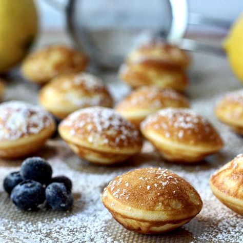 Poffertjes are a cool American snack🥞 These are mini pancakes, which can be served at big events. It can be a separate dish for children, or a ""to go"" snack😌 ⠀ Perfect for open kitchens Beautiful design of poffertjes is suitable for an open kitchen of any cafe or restaurant🍽 ⠀ Stainless steel construction with non-stick surface makes this appliance easy to use. Our device always stays clean and has longer lifespan👌🏼 ⠀ Baking molds are made of high-quality aluminum with high thermal conduc Poffertjes Recipe, Mini Dutch Pancakes, Pancake Balls, Dutch Pancakes, Baby Pancakes, Pancake Bites, Dutch Style, Mini Pancakes, Second Breakfast