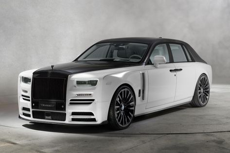 New Rolls Royce Phantom, Billionaires Row, New Rolls Royce, Black Car Service, Luxury Cars Rolls Royce, Rolls Royce Cullinan, Rolls Royce Wraith, Pimped Out Cars, Rolls Royce Phantom