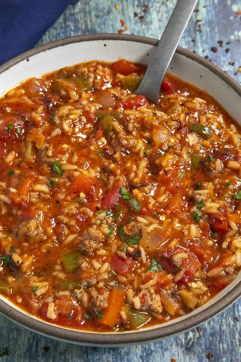 Loaded Stuffed Pepper Soup - This healthy-yet-hearty stuffed pepper soup recipe is truly a stuffed pepper in a bowl, with loads of peppers, ground meat, rice and seasonings. Easy to make!#StuffedPeppers #Soup #Dinner #SpicyFood Chili With Peppers, Green Pepper Soup Crockpot, Chili Renello Soup, Stuffed Pepper Soup Crockpot Healthy, Spicy Pepper Soup, Stuffed Green Pepper Soup Crock Pot, Easy Stuffed Bell Pepper Soup, 30 Minute Stuffed Pepper Soup, Stuffed Pepper Soup Healthy