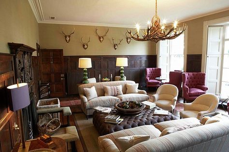 Ilsa Crawford Babington House, Cabin Bedroom, Country House Hotels, Room Screen, Lodge Style, Lodge Decor, Home Libraries, English Country House, Soho House