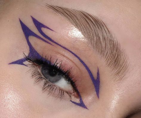 Eyeliner Inspo, Eyeliner Designs, Girly Pop, Graphic Makeup, Swag Makeup, Eye Makeup Pictures, Smink Inspiration, Makijaż Smokey Eye, Dope Makeup