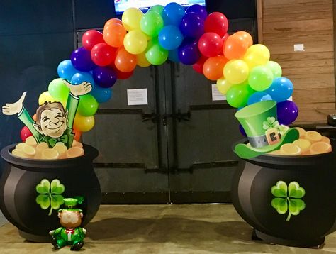 St Patrick’s Day Rainbow Balloon Arch Rainbow Fruit Platters, St Patricks Day Pictures, Rainbow Balloon Arch, Hockey Tournament, St Patricks Day Party, Day Party Ideas, St Patricks Crafts, Potluck Ideas, San Patrick