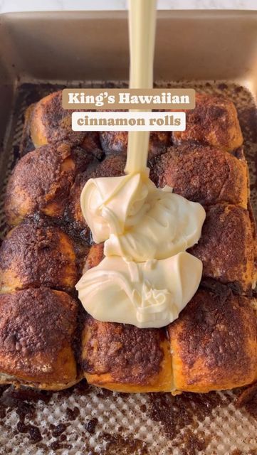 Cloud Bread Cinnamon Rolls, Kings Hawaiian Recipes, Kings Hawaiian Sticky Buns, Kings Hawaiian Cinnamon Rolls, Hawaiian Cinnamon Rolls, Maple Bacon Cinnamon Rolls, Hawaiian Dessert Recipes, Bacon Cinnamon Rolls, Make Cinnamon Rolls