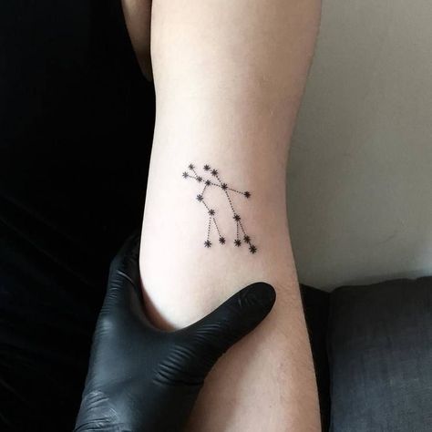 30 Gemini Constellation Tattoo Designs, Ideas and Meanings for Zodiac Lovers - Tattoo Me Now Gemini Constellation Tattoo, Gemini Sign Tattoo, Gemini Tattoos, Gemini Zodiac Tattoos, Gemini Tattoo Designs, Twin Tattoos, Gemini Constellation, Hamsa Tattoo, Constellation Tattoo