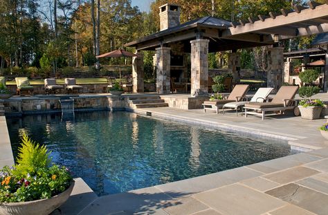 15 Splendid Rustic Swimming Pool Designs That Offer A Unique Experience Stone Pool Deck, Stone Pool, Diy Swimming Pool, Rock Landscaping, Rectangular Pool, Dream Pools, Spa Design, Backyard Pool Designs, Beautiful Pools