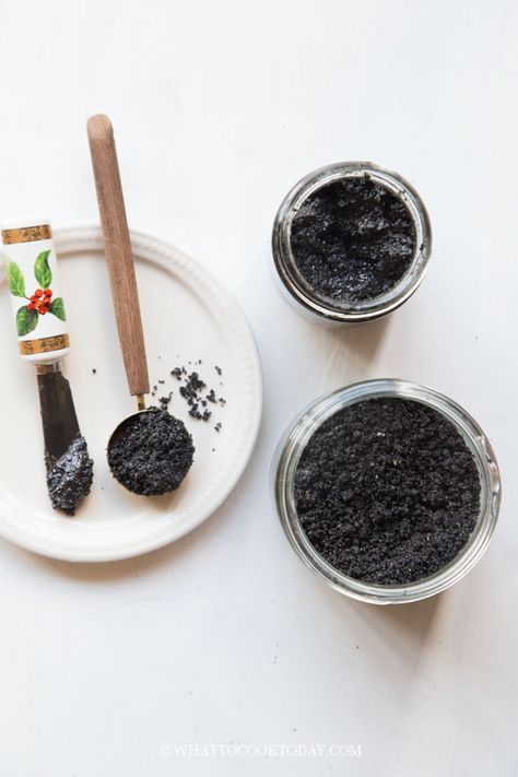 How To Make Black Sesame Paste and Black Sesame Powder Manju Recipe, Black Sesame Dessert, Black Sesame Powder, White Foods, Traditional Asian Dish, Sesame Seeds Recipes, Chinese Bakery, Black Sesame Paste, Cooking Desserts