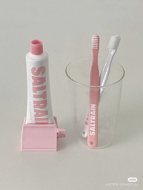 Pink Toothbrush Aesthetic, Dental Care Aesthetic, Aesthetic Toothpaste, Brushing Teeth Aesthetic, Pink Toothpaste, Dental Hygiene Aesthetic, Aesthetic Toothbrush, Toothbrush Aesthetic, Toothpaste Aesthetic