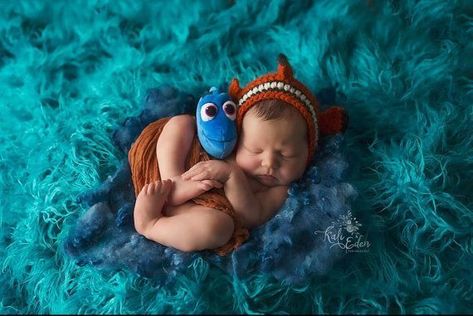 Baby Disney Nemo Nursery, Nursery Disney, Finding Nemo Baby, Nemo Baby, Dory Fish, Baby Boy Room, Foto Newborn, Disney Finding Nemo, Newborn Photography Boy