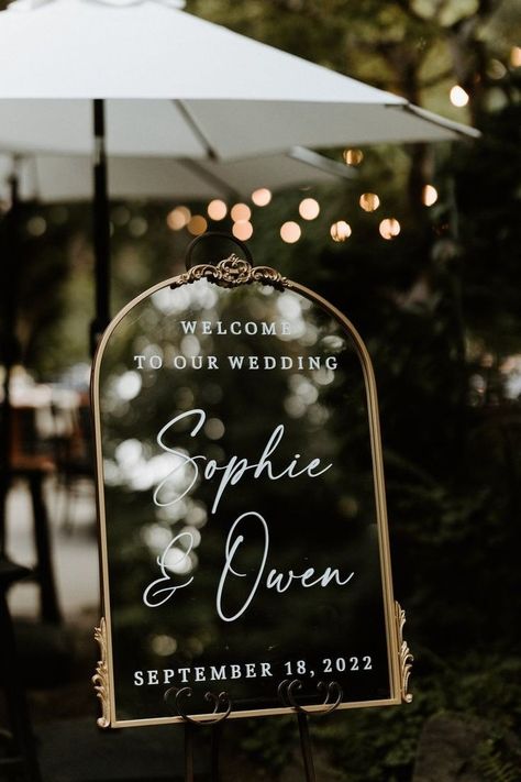 Wedding Entrance Sign Elegant, Wedding Signs Entrance, Prosecco Wedding, Mirror Signs, Entrance Wedding, Church Entrance, Wedding Entrance Sign, Money Wedding, Welcome Boards