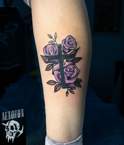 Purple Rose Memorial Tattoo, Tattoo Idea For Lost Loved One, Tattoo With Roses, Purple Rose Tattoo, Purple Flower Tattoos, Violet Roses, Purple Rose Tattoos, Christian Tattoo, Shade Roses