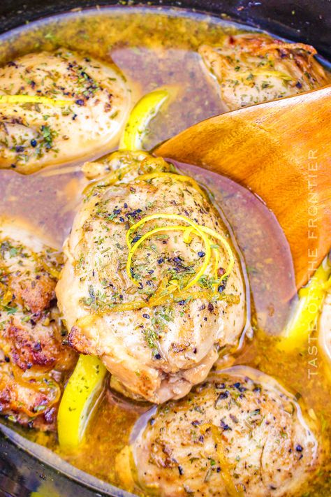 This Lemon Pepper Chicken Crock Pot recipe delivers effortlessly tender chicken slow-cooked to perfection for a mouthwatering meal. Lemon Pepper Chicken Crockpot, Chicken Breast In Crock Pot, Healthful Foods, Chicken Crock Pot, Chicken Slow Cooker, Crockpot Chicken Breast, Crock Pot Recipe, Crock Pots, Healthy Chicken Breast