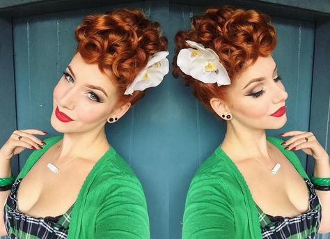 Definitely prefer the poodle do with ginger hair! Modern Rockabilly, Miss Victory Violet, Vintage Redhead, Victory Violet, The Pretty Dress Company, Pinup Vintage, Rockabilly Hair, Modern Pinup, Pin Up Outfits