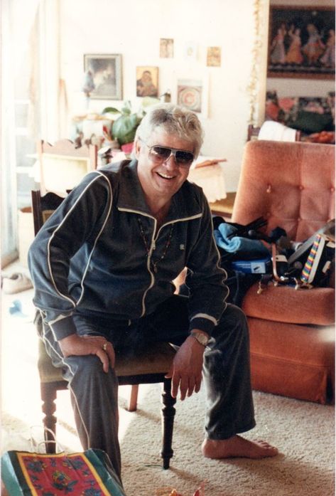 Maynard Ferguson A lazy Christmas afternoon hanging in the living room at his home in Ojai, Ca. Maynard Ferguson, Lazy Christmas, Freddie Hubbard, Trumpet Players, Jazz Musicians, Trumpeter, All That Jazz, Painting Oil, Horn