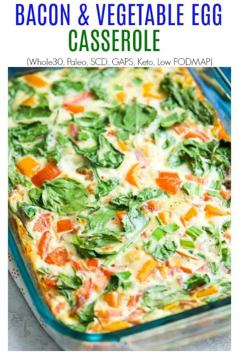 This Bacon and Veggie Egg Casserole is the best healthy make ahead breakfast or meal. This breakfast bake is so easy to make and is naturally keto, Whole30 and paleo! It's made with eggs, bacon, bell peppers, spinach and tomatoes. Vegetable Egg Casserole, Veggie Egg Casserole, Healthy Make Ahead Breakfast, Whole30 Breakfast, Bacon Casserole, Salad Keto, Dairy Free Low Carb, Breakfast Vegetables, Coleslaw Salad