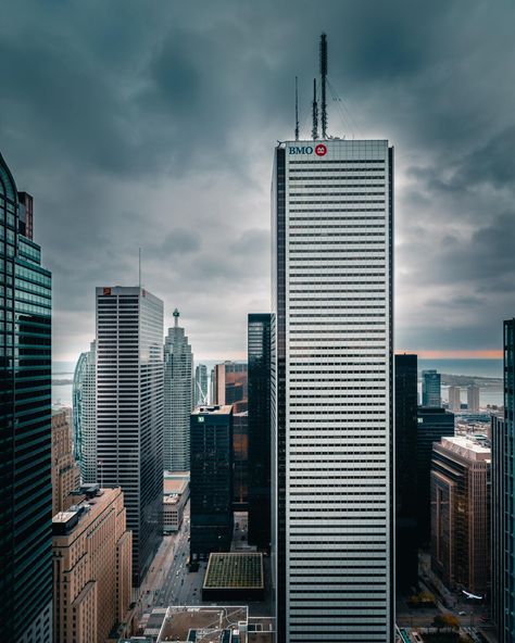 Torontos financial district Toronto Financial District, District Architecture, Buildings Photography, City Planning, Historical Buildings, Living Modern, Islamic Paintings, Financial District, City Architecture