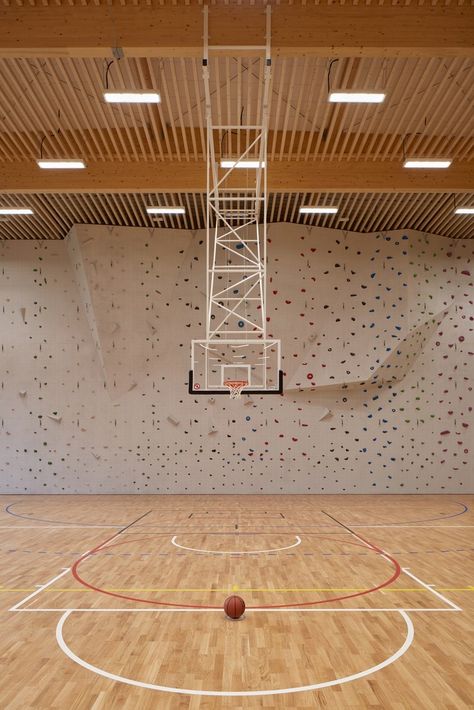 Gallery of Sports Hall in Borky / OV-architekti - 24 Center Basketball, Gymnasium Architecture, Sports Training Facility, Indoor Sports Court, Sports Facility Architecture, Plaza Design, School Building Design, Indoor Basketball Court, Sports Hall