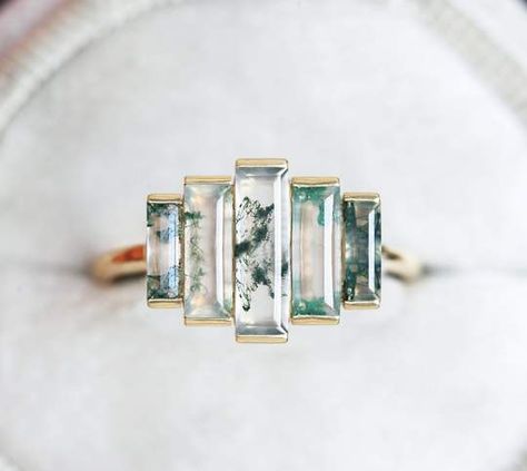 Baguette Cut Ring, Ring Moss Agate, Agate Rings, Bijoux Art Deco, Ring Baguette, Agate Engagement Ring, Moss Agate Ring, Baguette Ring, Jewellery Inspiration