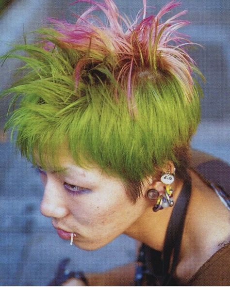 Hair Reference, Green Hair, Aesthetic Hair, Look Cool, Pretty Hairstyles, Dyed Hair, Hair Inspo, Cute Hairstyles, Gq