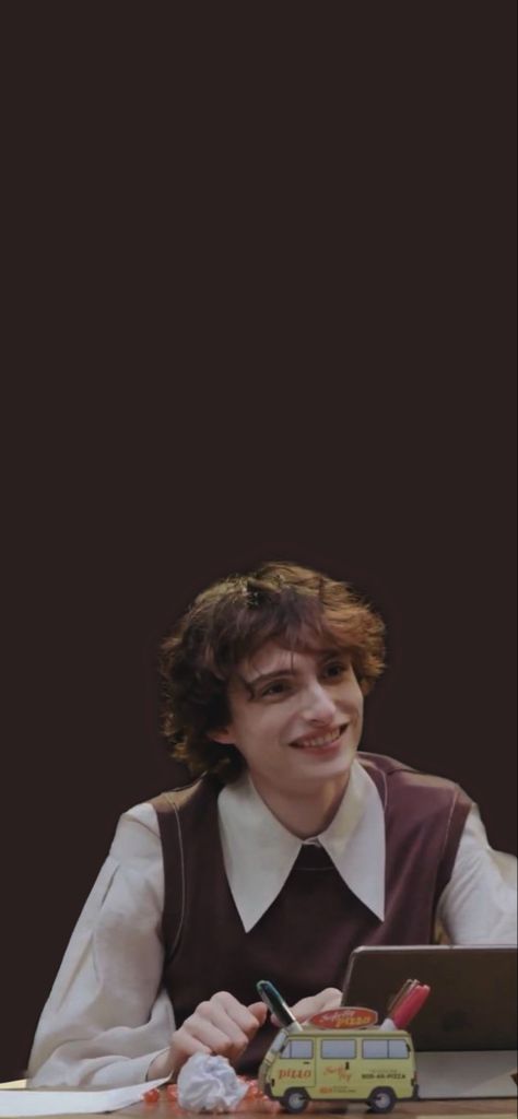 Finn Wolfhard Lockscreen, Finn The Human, Finn Wolfhard, Love Of My Life, Love Him, Screen, Human