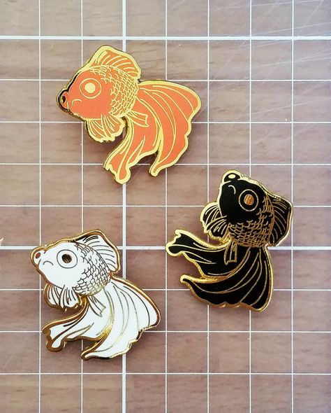 Sad Fish Hard Enamel Pin Gold and Orange by Ohjessicajessica Mermaid Pin, Enamel Pin Collection, Flash Design, Backpack Pins, Black Gold Jewelry, Pretty Pins, Pin Art, Cool Pins, Cloisonne Enamel