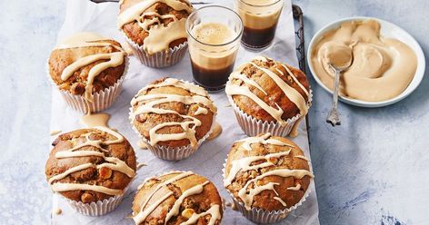 For the perfect afternoon snack, nothing beats these homemade coffee and walnut muffins served warm, fresh out of the oven. Apple Sponge Pudding, Vanilla Slice Recipe, Iced Vovo, Sponge Pudding, Coffee Icing, Walnut Muffins, Healthy Afternoon Snacks, Muffin Tin Recipes, Strawberry Slice