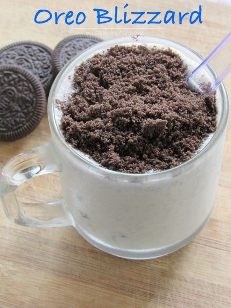 Oreo Blizzard Recipe, Oreo Blizzard, Blizzard Recipe, Dairy Queen Blizzard, Copykat Recipes, Dairy Queen, Oreo Dessert, Cream Desserts, Ice Cream Desserts