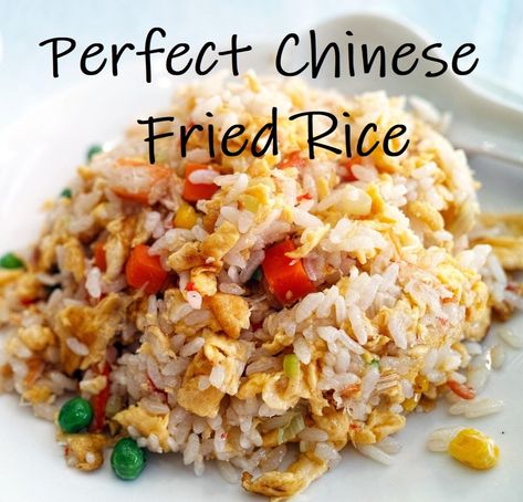 Dinner With Salmon, Rice Recipes Side, Tasty Fried Rice, Salmon Fried, Salmon Fried Rice, Fried Rice Seasoning, Easy Lunch Idea, Homemade Fried Rice, Special Fried Rice