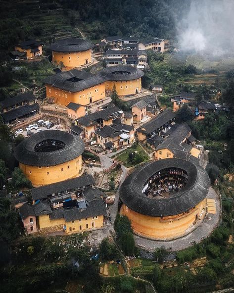 China Architecture, Asian Architecture, Vernacular Architecture, Chinese Architecture, Destination Voyage, Architecture Old, Environment Design, Best Places To Travel, Beautiful Buildings