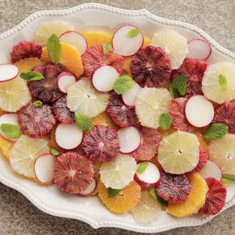 Citrus Salad By Ree Drummond Spring Dinner Party Recipes, Citrus Salad Recipes, Holiday Brunch Recipes, Food Network Recipes Pioneer Woman, Ree Drummond Recipes, Champagne Vinegar, Salad Easy, Citrus Salad, Spring Dinner