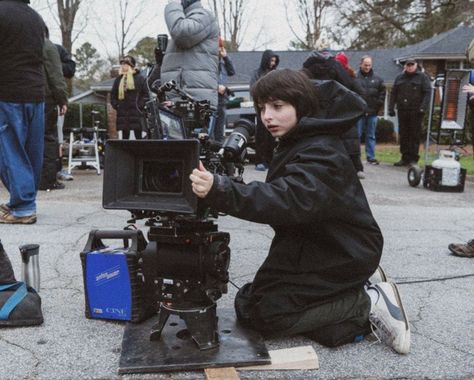 imágenes de finn wolfhard ! ♡ #detodo # De Todo # amreading # books # wattpad Film Student, Mike Wheeler, My Future Job, Film Life, Finn Stranger Things, Career Vision Board, Stranger Things 2, Stranger Things Actors, Cast Stranger Things