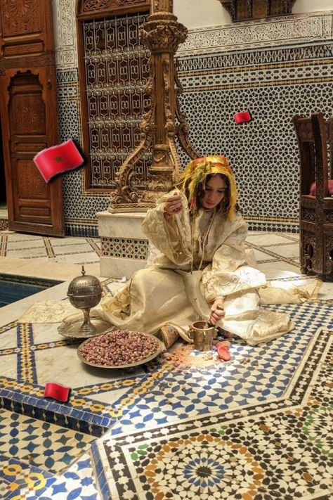 Morrocan Aesthetic, Moroccan Painting, Morocco Culture, Middle East Culture, Morocco Aesthetic, Moroccan Aesthetic, Moroccan Beauty, Moroccan Inspiration, Moroccan Women