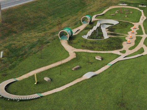 Kids Bike Track, Bike Parking Design, Bmx Ramps, Kids Outdoor Playground, Cool Playgrounds, Bicycle Track, Skateboard Park, Playground Design, Parc D'attraction