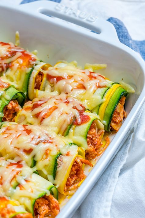 Zucchini Chicken Enchilada Dinner Recipe Zucchini Chicken, Mexikansk Mat, Clean Meal Prep, Hummus Wrap, Clean Eating For Beginners, Clean Eating Recipes For Dinner, Resep Diet, Clean Food Crush, Clean Eating Dinner