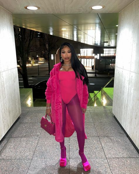 She For A Real N**** 💕💅🏾 | Instagram Karin Jinsui, February 13, Classy Outfits, Ootd, On Instagram, Instagram