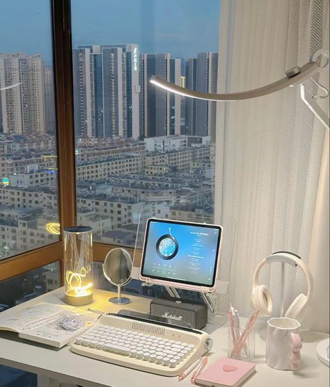 Glass Top Desk, Dream Desk, Chicago Apartment, Desk Inspo, Cute Room Ideas, Study Desk, Study Table, Room Inspiration Bedroom, House Inspo