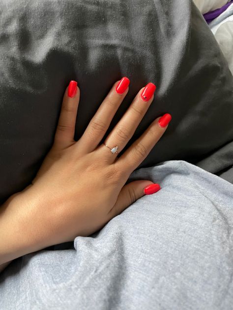 Orange Red Acrylic Nails, Short Red Orange Nails, Orangish Red Nails, Bright Red Orange Nails, Reddish Orange Nails, Bright Red Acrylic Nails, Red Nail Ideas Summer, Reddish Nails, Blood Orange Nails