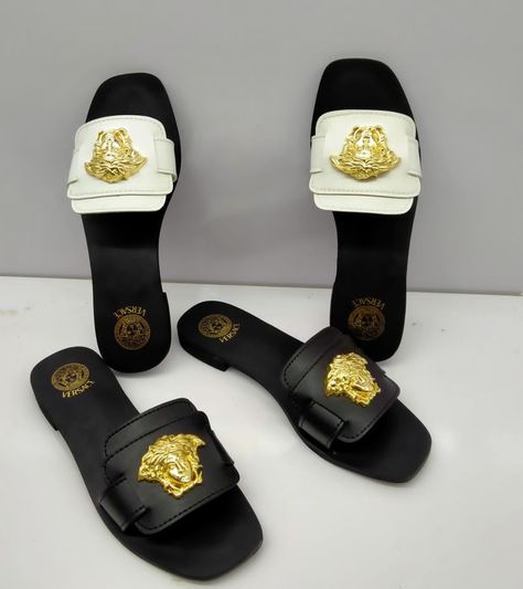 👠👠*VERSACE SLEEPER* 👠👠 AAA Qulity. Original stemp front and back. 36 tu 42 *Only 1500 Fix Price* Versace Slippers Women, Palm Slippers, Best Body Shapewear, Handmade Footwear, Sandals Gucci, Leather Slippers For Men, Louie Vuitton, Diy Slippers, Trendy Flats