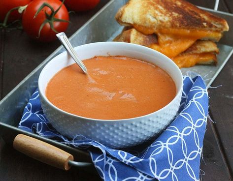 Tomatoe Bisque Soup, Old Fashioned Potato Soup, Tomato Soup From Scratch, Tomato Basil Bisque, Persimmon Recipes, Cream Of Tomato, Cream Of Tomato Soup, Bisque Soup, Beef Tips And Gravy