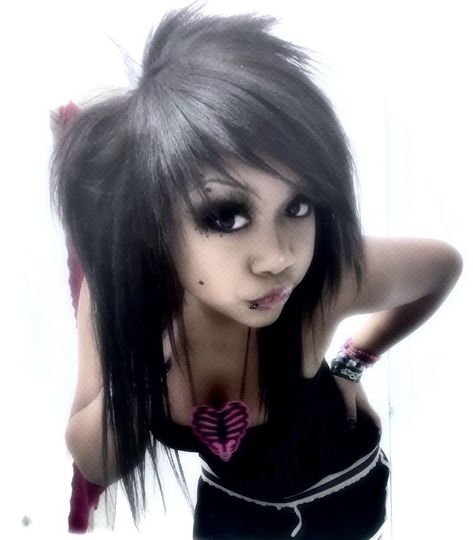 Black Scene Kid, Scene Emo Fashion, Black Scene, Emo People, Emo Princess, Scene Makeup, Emo Aesthetic, Scene Queens, Scene Outfits