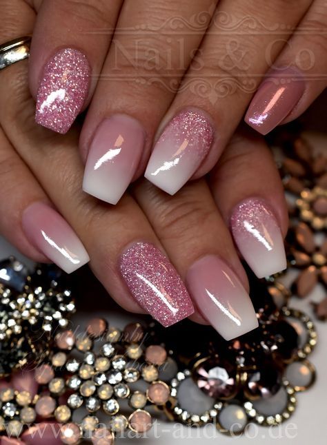 Sparkly Acrylic Nails, Ombre Nail Colors, Ombre Gel Nails, Pink Ombre Nails, Fancy Nails Designs, Glitter Gel Nails, Her Nails, Ombre Nail Designs, Nail Art Ombre