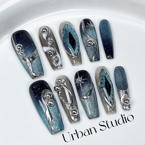 Siren Nails Design, Gothic Mermaid Nails, Mermaid Blue Nails, Dark Siren Aesthetic Nails, Blue Mermaid Nail Art, New Nail Designs, Gothic Nails, Glamour Nails, Mermaid Dreams