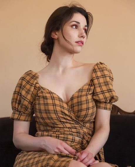 Grace Fulton Grace Caroline Currey, Grace Fulton, Grace Caroline, Actrices Hollywood, Woman Face, American Actress, Celebrities Female, A Woman, Hollywood