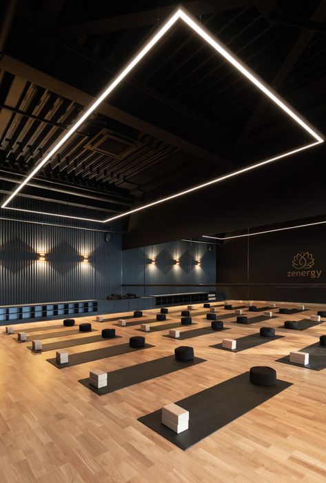 Boutique Gym Design, Ruang Studio Musik, Yoga Studio Interior, Gym Architecture, Dance Studio Design, Fitness Center Design, Yoga Room Design, Boutique Gym, Modern Gym