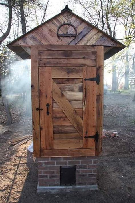 Smokehouse Ideas, Backyard Smokers, Scottish Cottage, Diy Shed Kits, Diy Smoker, Outdoor Smoker, Wood Smokers, Bbq Pit, Building A Shed